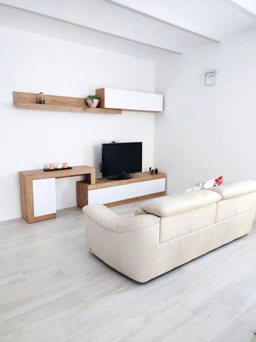 Ambroeus Apartmens Casa Spaziosa In Centro Paese Inzago Buitenkant foto